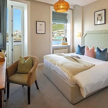 Hotel The Moorings & Restaurant Saint Helier Jersey