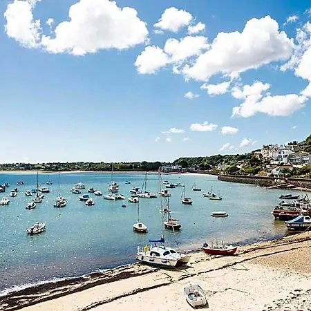 Hotel The Moorings & Restaurant 4*