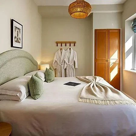 Hotel The Moorings & Restaurant Saint Helier Jersey